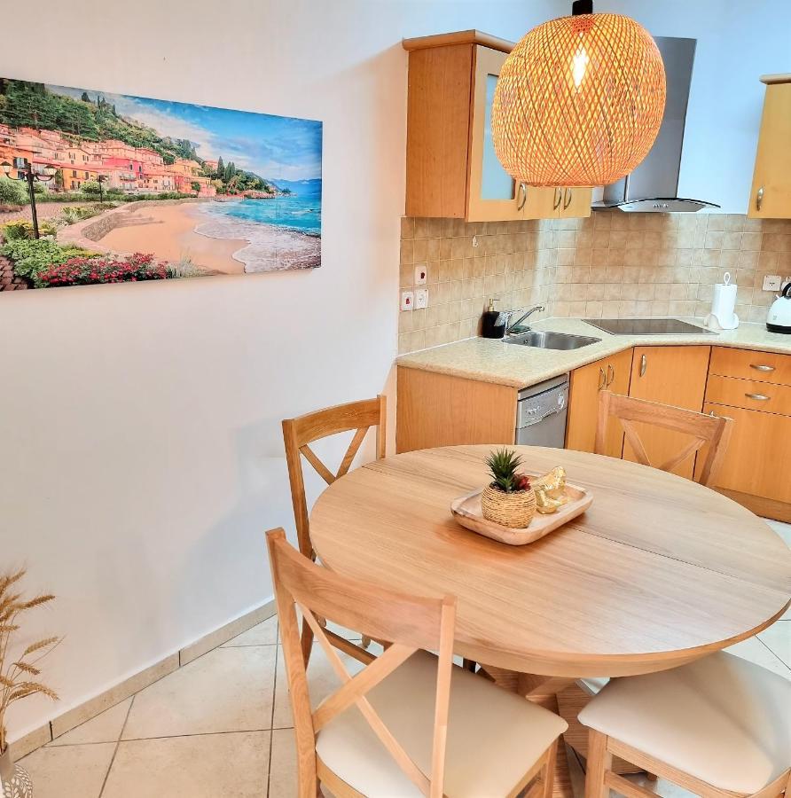 Two Bed Room Apartment 5 Min Walk To The Beach Eilat Ngoại thất bức ảnh