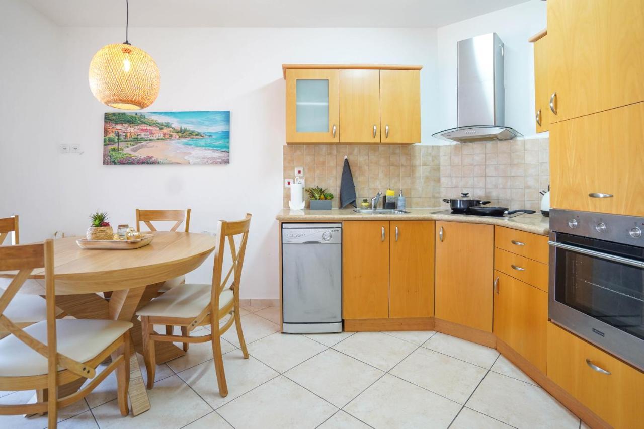 Two Bed Room Apartment 5 Min Walk To The Beach Eilat Ngoại thất bức ảnh
